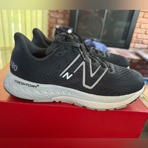 New Balance 880 Black and White Fresh Foam Sneakers